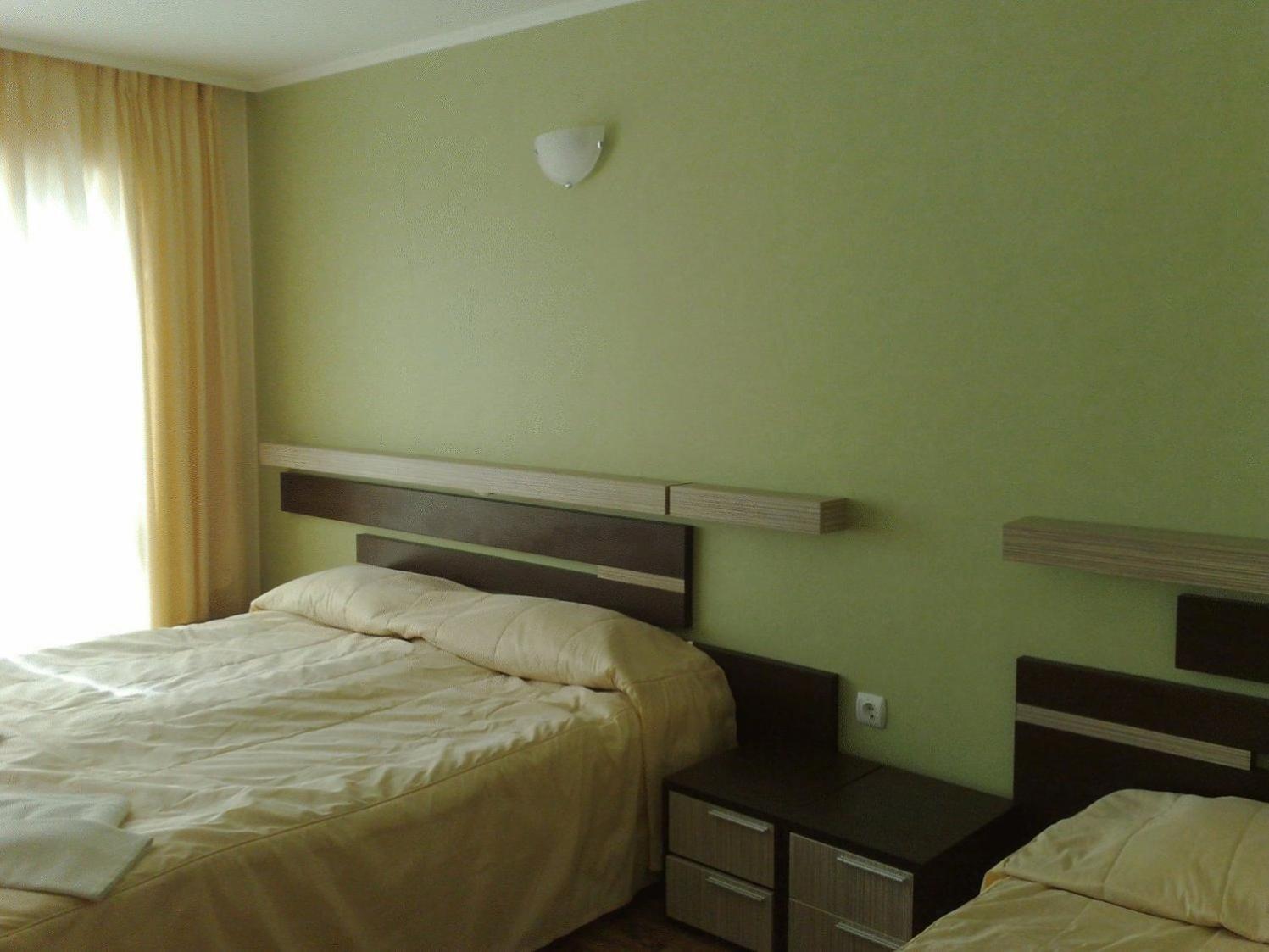 Lotos Hotel Baltsjik Buitenkant foto